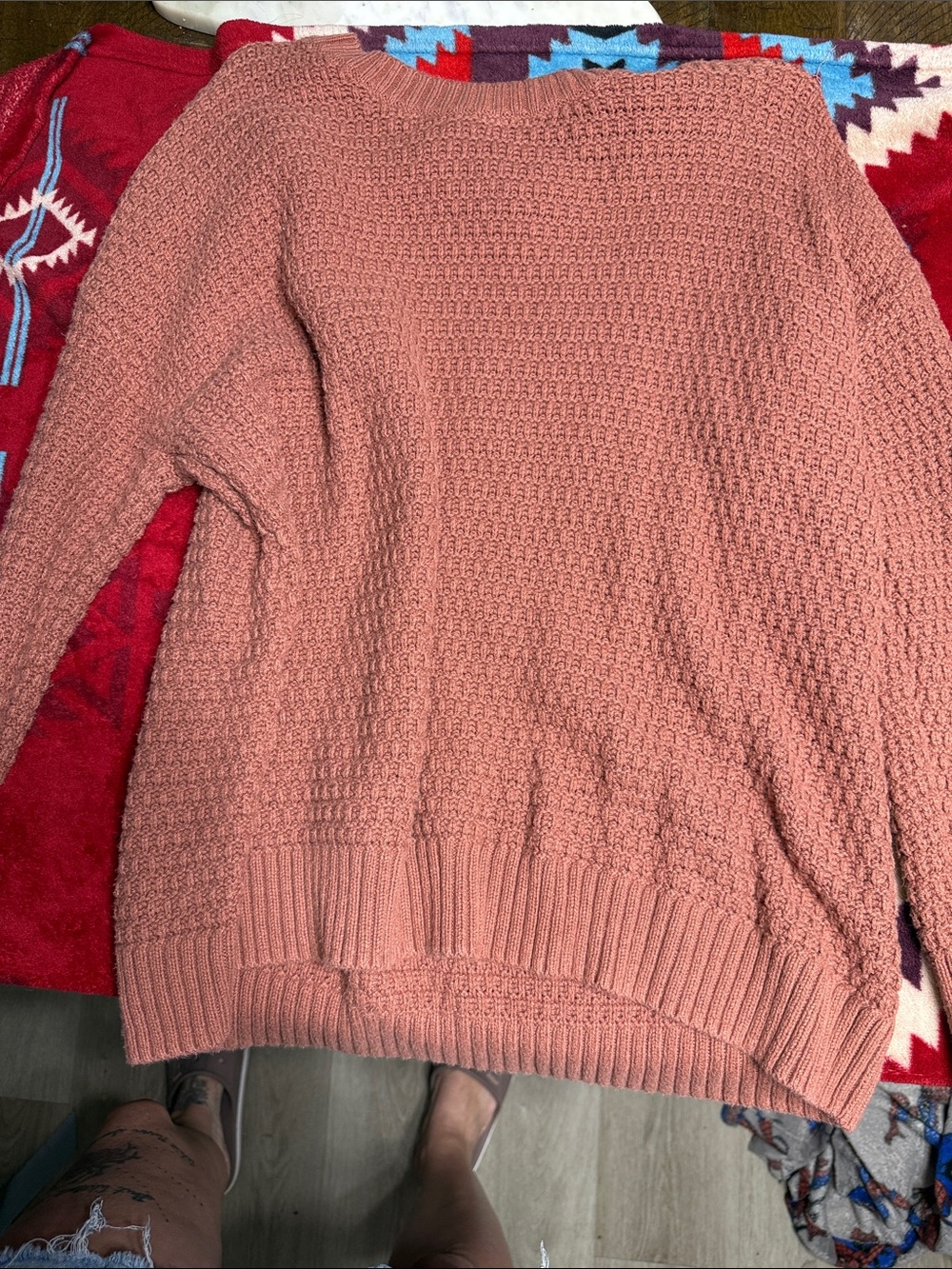 Old Navy Waffle-Knit Crewneck Sweater in Dusty Rose